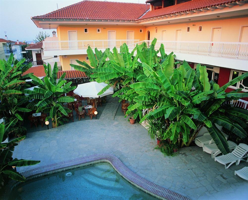 Hotel Odysseas Polychrono Exterior foto