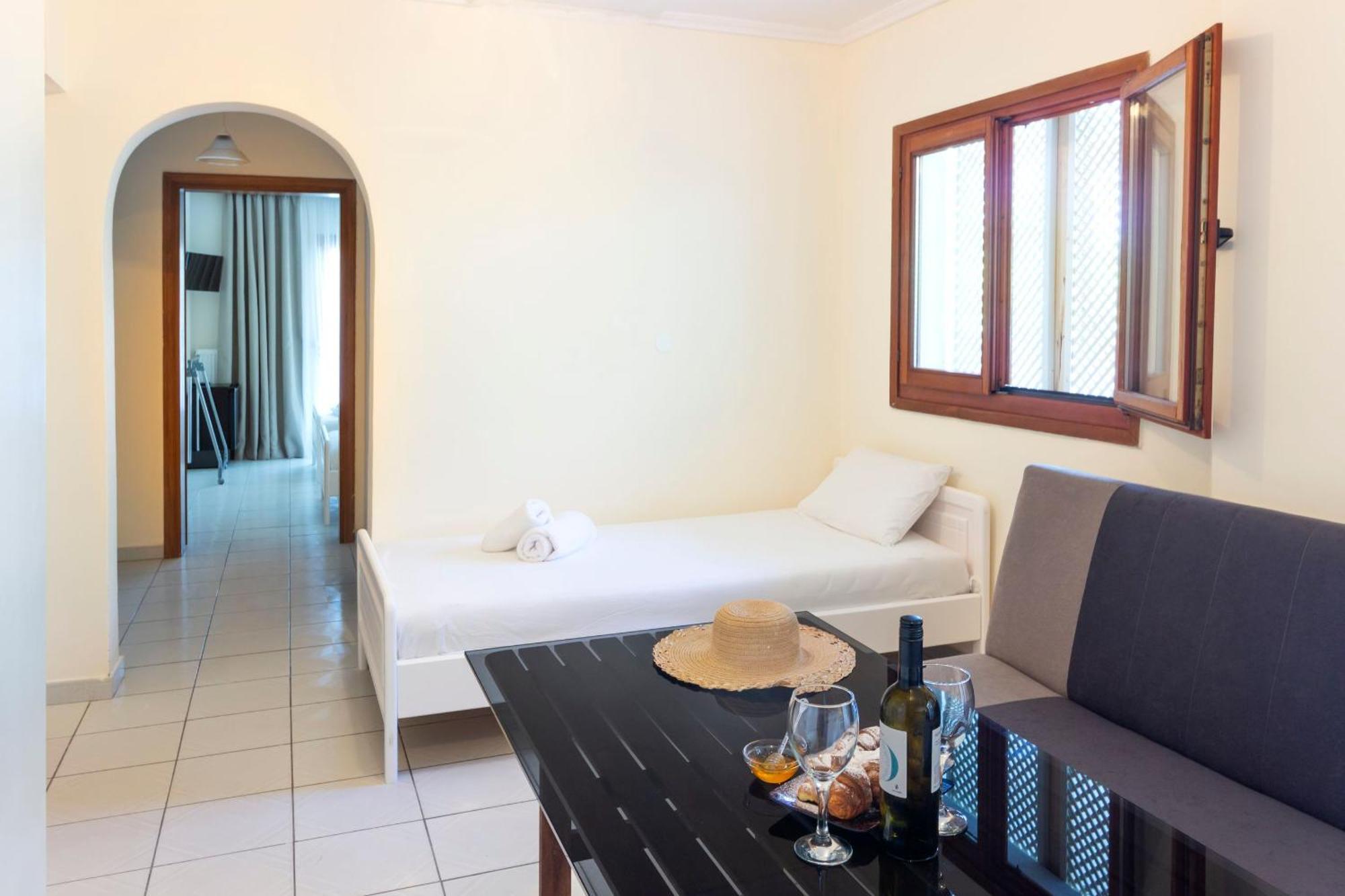 Hotel Odysseas Polychrono Habitación foto